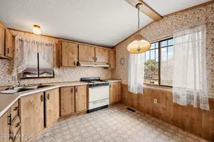 20730 E Park View Ln, Mayer, AZ 86333 - Photo 6