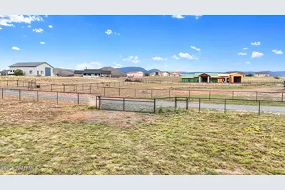 8050 N Open Prairie Lane, Prescott Valley, AZ 86315 - Photo 2