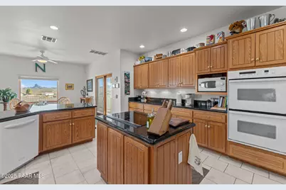 2965 W Saddleridge Way, Wickenburg, AZ 85390 - Photo 18