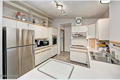 7540 E Las Flores Avenue, Prescott Valley, AZ 86314 - Photo 8