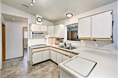 7540 E Las Flores Avenue, Prescott Valley, AZ 86314 - Photo 6