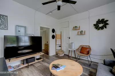 215 E Willis Street, Prescott, AZ 86301 - Photo 30