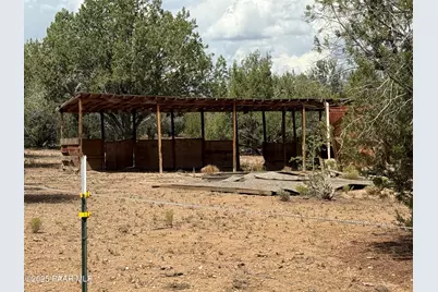 40670 W Scout Trail, Seligman, AZ 86337 - Photo 10