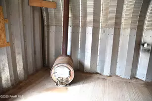 45437 N Jacqueline Hill Dr, Ash Fork, AZ 86320 - Photo 34