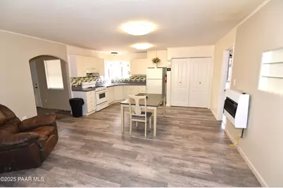 45437 N Jacqueline Hill Drive, Ash Fork, AZ 86320 - Photo 6