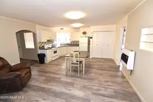 45437 N Jacqueline Hill Dr, Ash Fork, AZ 86320 - Photo 6