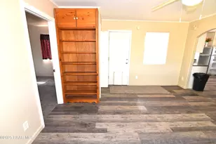 45437 N Jacqueline Hill Dr, Ash Fork, AZ 86320 - Photo 16