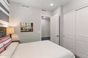 15550 S 5th Ave, Phoenix, AZ 85045 - Photo 18