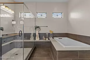 4281 Leaf Spg Dr, Wickenburg, AZ 85390 - Photo 32