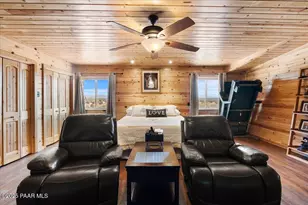 000 Juniperwood Ranch, Ash Fork, AZ 86320 - Photo 16