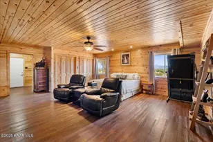 000 Juniperwood Ranch, Ash Fork, AZ 86320 - Photo 10