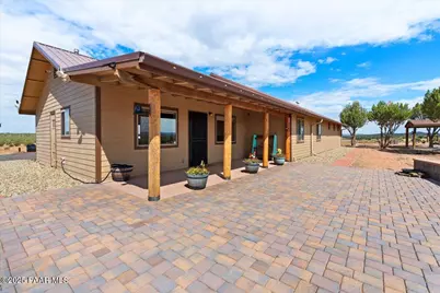 41600 N Foxy Way, Ash Fork, AZ 86320 - Photo 32