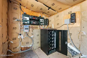 000 Juniperwood Ranch, Ash Fork, AZ 86320 - Photo 28