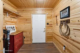 000 Juniperwood Ranch, Ash Fork, AZ 86320 - Photo 18