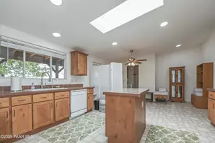 17985 E Hunters Ln, Dewey-Humboldt, AZ 86327 - Photo 10