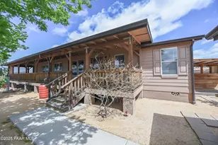 17985 E Hunters Ln, Dewey-Humboldt, AZ 86327 - Photo 2