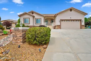 11160 Manzanita Trail, Dewey-Humboldt, AZ 86327 - Photo 2