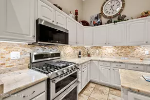 11160 Manzanita Trail, Dewey-Humboldt, AZ 86327 - Photo 10