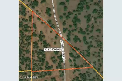 000 N Pineveta Road, Ash Fork, AZ 86320 - Photo 1