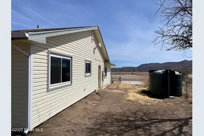 19468 S Yarnell Way, Peeples Valley, AZ 86332 - Photo 24