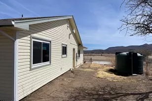 19468 S Yarnell Way, Peeples Valley, AZ 86332 - Photo 24