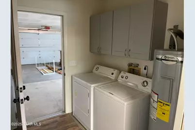 19468 S Yarnell Way, Peeples Valley, AZ 86332 - Photo 22