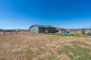 350 E Houston Rd, Paulden, AZ 86334 - Photo 34