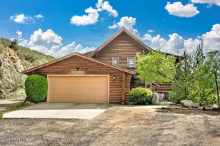 105 N Fitzmaurice Dr, Prescott, AZ 86303 - Photo 2