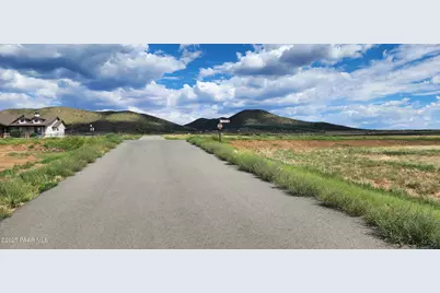 9302 N Feather Trace Road, Prescott Valley, AZ 86315 - Photo 12