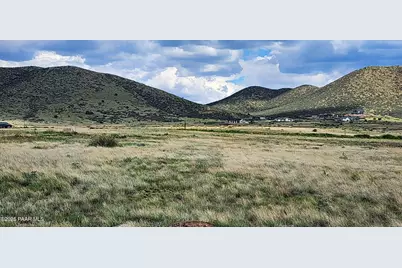 9302 N Feather Trace Road, Prescott Valley, AZ 86315 - Photo 14