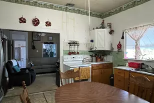 12501 E Central Ave, Mayer, AZ 86333 - Photo 18