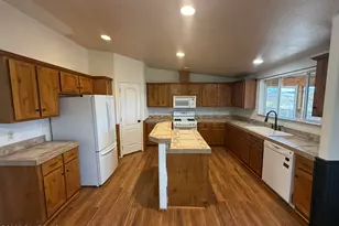 17235 E Yarber Ct, Dewey-Humboldt, AZ 86327 - Photo 2