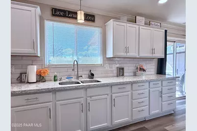 20233 E Sunset Lane, Mayer, AZ 86333 - Photo 18