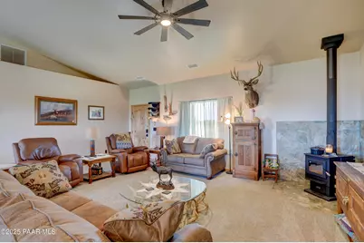 24720 N Rj Way, Paulden, AZ 86334 - Photo 8