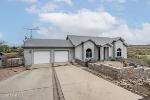 17862 E Hummingbird Ln, Mayer, AZ 86333 - Photo 1