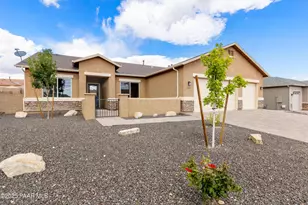 6090 E Shetland Wy, Prescott Valley, AZ 86314 - Photo 2