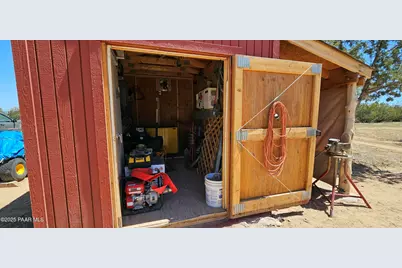 8850 W Fountain Ranch Road, Ash Fork, AZ 86320 - Photo 22