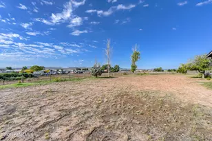 25055 N Naples St, Paulden, AZ 86334 - Photo 40