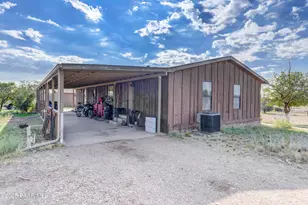 25055 N Naples St, Paulden, AZ 86334 - Photo 2