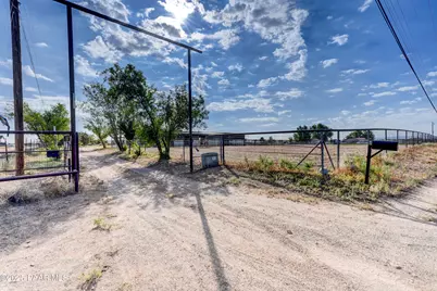 25055 N Naples Street, Paulden, AZ 86334 - Photo 38