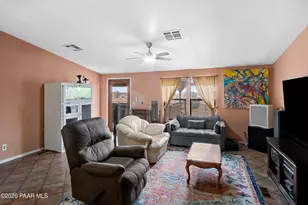 25055 N Naples St, Paulden, AZ 86334 - Photo 8