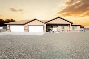 9860 N Loper Rd, Prescott Valley, AZ 86315 - Photo 1