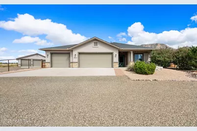 14210 E Bear Grass Court, Prescott Valley, AZ 86315 - Photo 2