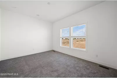 39 E Abra Road, Paulden, AZ 86334 - Photo 12