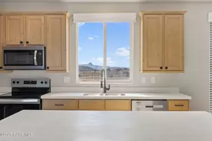 1216 E Saddlebum Trail, Paulden, AZ 86334 - Photo 10