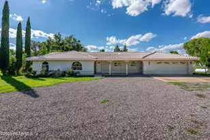 10885 E Pear Tree Dr, Cornville, AZ 86325 - Photo 2