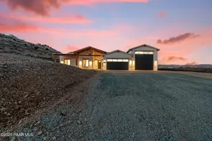 15900 E Lone Fox Trail, Dewey-Humboldt, AZ 86327 - Photo 36