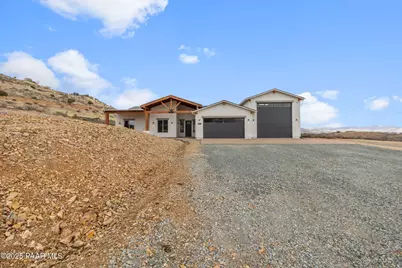 15900 E Lone Fox Trail, Dewey-Humboldt, AZ 86327 - Photo 38