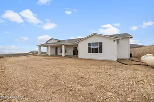 15900 E Lone Fox Trail, Dewey-Humboldt, AZ 86327 - Photo 30