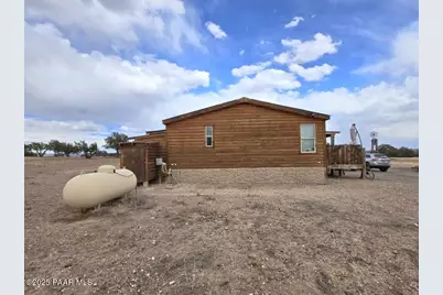 8495 W Antelope Run Road, Ash Fork, AZ 86320 - Photo 8